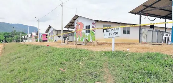  ??  ?? ► La “aldea socialista” se ubica en Caquetá, en el sur de Colombia.