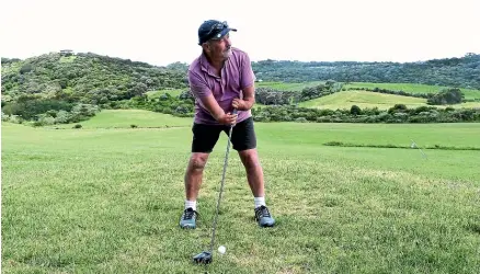  ?? TOM HEPBURN ?? Ged Gordon has had to adapt his grip after being born with deformed limbs due to Thalidomid­e – but that didn’t stop him and his mate Steve Connon shooting a pair of aces at Waiheke Golf Club.