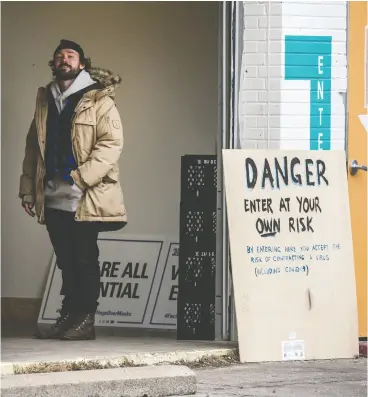 ?? Peter J. Thompson / national post ?? Adamson BBQ’S Adam Skully was forced to place a closed sign at his location in Toronto after defiantly opening to indoor diners during the COVID-19 pandemic, Premier Doug
Ford said “I can’t get angry at any business person right now, they’re hurting.”