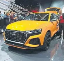  ?? PERE PRAT ?? Audi Q8 Sport
Concept. Así será el Q8 de serie para el 2018. Más de cinco metros y motor híbrido de 476 CV