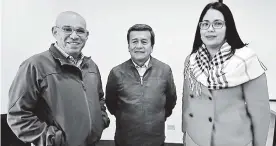  ?? ARCHIVO ?? Delegación del Eln con su jefe negociador a la cabeza, Pablo Beltrán (centro).