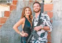  ??  ?? Juliana Paes e Emílio Dantas eram os protagonis­tas Bibi e Rubinho