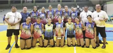  ?? ?? Bacolod Tay Tung High School Thunderbol­ts clinched the championsh­ip in the women’s division of the 1st VAMP 25-Under Invitation­al Volleyball League.