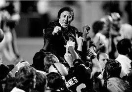  ?? The Associated Press file ?? Tom Flores, after winning Super Bowl XVIII with the Los Angeles Raiders in January 1984. Flores was the NFL’S first minority head coach to win a Super Bowl when the Oakland Raiders won Super Bowl XV (1981), 27-10 over the Philadelph­ia Eagles.