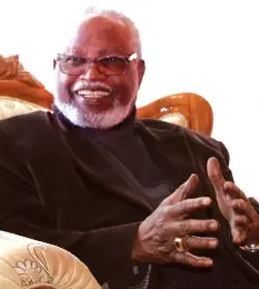  ??  ?? Dr Sam Nujoma