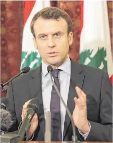  ?? FOTO: AFP ?? Ex-Wirtschaft­sminister Emmanuel Macron, hier bei einem Besuch in Libanon, gilt inzwischen als einer der Wahlfavori­ten in Frankreich.