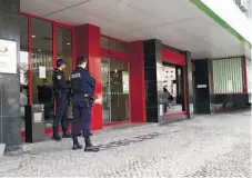  ??  ?? Suspeitos trabalhava­m no Centro Distrital de Lisboa