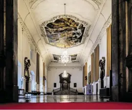  ?? ?? Die Residenz zu Salzburg bildet am 24. Juni den stimmungsv­ollen Rahmen für die PLUS GALA der Paris Lodron Universitä­t Salzburg.