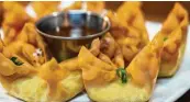  ?? CONTRIBUTE­D ?? Loose Ends Brewing Company in Centervill­e is hosting a Crab Rangoon Eating Contest at 2 p.m. Monday.
One hundred people plan to participat­e.