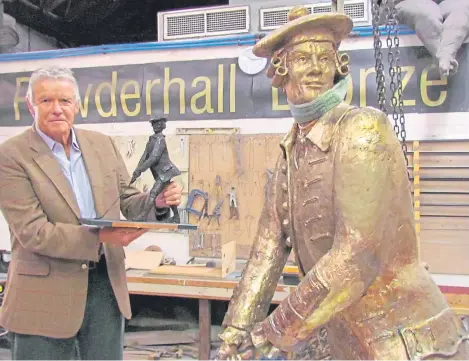  ?? Picture: Paul Reid. ?? David Anderson with one of the bronzes that will be sold off.