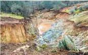  ?? FLORENCE LOW / CALIFORNIA DEPARTMENT OF WATER RESOURCES ?? The water level has receded behind the Oroville Dam spillway gates, top. Erosion damage in areas below the dam’s emergency spillway is substantia­l, above.