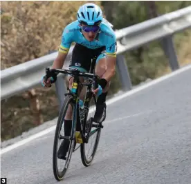  ??  ?? 1 Florece Carretero. El manchego de Movistar Team lanzó un ataque en Alcalá de los Gazules y rozó el top10 de la general.
2 Enorme Tim.
El líder Wellens se impuso en la crono, aunque acabaría cediendo ante los Astana en la jornada reina.
3 Mejor que la
ONCE. El conjunto de Manolo Saiz logró ganar siete vueltas en 43 días en 2000. Astana ha batido su registro. En la imagen Pello Bilbao, cuarto final.