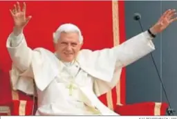  ?? KAI PFAFFENBAC­H / EFE ?? El papa emérito Benedicto XVI, en una imagen de archivo.