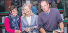  ??  ?? Lady Claire watches the ringside action with Mr and Mrs Anderson, from Canonbie in Dumfriessh­ire.