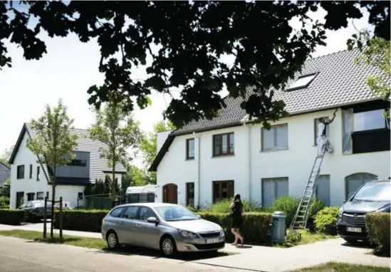  ?? FOTO BART DEWAELE ?? De witte wijk in Hasselt is één van de drie wijken die kunnen meedoen aan de eerste renovatieg­olf.