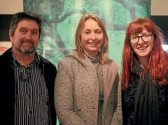  ?? JANE MATTHEWS/FAIRFAX NZ ?? Patea Planting Trust trustees Rob Groat, Bronwyn Wattrus and Michaela Stoneman are looking forward to the planting day.