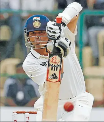  ?? Photo: REUTERS ?? Legend departs: Sachin Tendulkar is about to play his final test match.