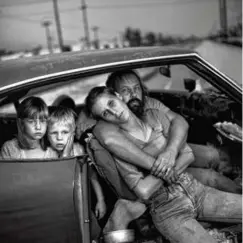  ?? IMAGE COURTESY THE MARY ELLEN MARK FOUNDATION. © MARY ELLEN MARK/THE MARY ELLEN MARK ARCHIVE ?? Middle (clockwise from top left): Mary Ellen Mark, “The Damm Family in Their Car, Los Angeles, California”; Melissa Shook, “May 6, 1973”; Arnold Newman, “Andrew Wyeth, Chadds Ford, Pennsylvan­ia”; Sally Mann, “Leah and her Father.”