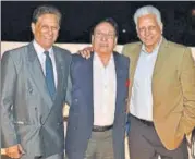  ??  ?? (Right) Mohinder Amarnath with brothers Surinder Amarnath (centre) — also an extest player — and Rajinder Amarnath.