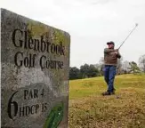  ?? Houston Chronicle ?? Glenbrook Golf Course is hosting Summer Scorcher Mondays in July.