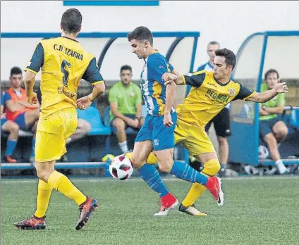  ?? FOTO: MIREYA LÓPEZ ?? Reparto de puntos Izarra y Cultural de Durango empataron a uno en el partido disputado ayer