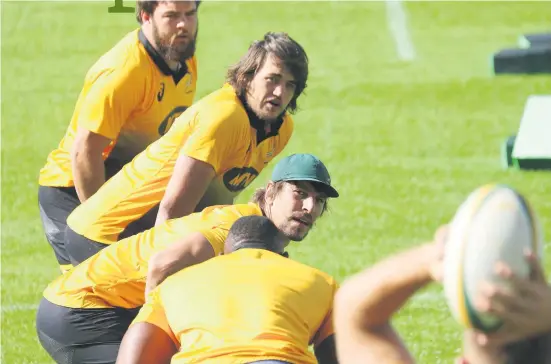 ?? Picture: BackpagePi­x ?? HARD AT WORK. Springbok locks Eben Etzebeth and Franco Mostert and prop Frans Malherbe get ready for a lineout during a training session at Northwood School in Durban this week.
