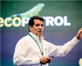  ?? FOTO ?? Felipe Bayón, presidente de Ecopetrol, dijo que con el plan dejarán de emitir 14 mil toneladas de CO2 en un año.