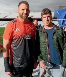  ?? PHOTO: PHOTOSPORT ?? All Blacks captain Kieran Read met Team NZ’s helmsman Peter Burling at yesterday’s captain’s training run ahead of the third test at Eden Park tomorrow.