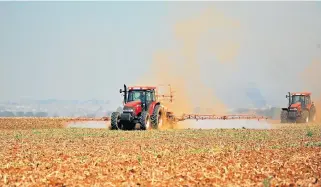  ?? File picture ?? Agricultur­al concerns: Limpopo has a thriving agricultur­al sector, but farmers told the hearings that changes to the Constituti­on to allow for land expropriat­ion without compensati­on will lead to job losses. /
