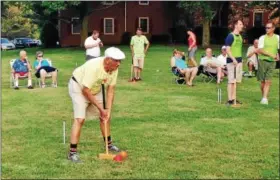  ?? BOB KEELER — DIGITAL FIRST MEDIA ?? Dan Lapp prepares to take a shot during the All Star Exhibition Match at this year’s Whack & Roll croquet tournament at the Mennonite Heritage Center in Harleysvil­le.