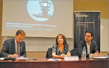  ??  ?? Martín Boccacci, director de Sector Público de Deloitte; Alejandra Palombo, socia de Auditoría de Deloitte–; y Rodrigo Olivero, director de Forensic de Deloitte.