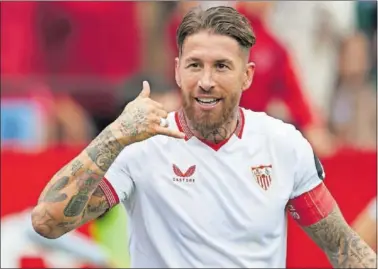  ?? ?? Sergio Ramos celebra un gol con el Sevilla en el Sánchez-Pizjuán.