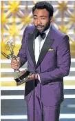  ??  ?? Donald Glover ganó como Mejor director y actor por Atlanta.