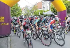  ?? SZ-ARCHIVFOTO: KHB ?? Jubiläum mit Neuheiten: Der Marchtal Bike-Marathon wird am 5. Mai zum zehnten Mal ausgetrage­n.