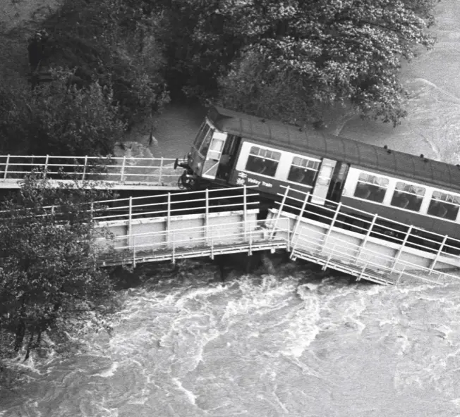  ??  ?? On the morning of October 19, four people died after a section of the Glanrhyd railbridge in Carmarthen­shire was washed away
