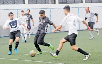  ?? PEDRO ÁNGELES ?? Muy disputada será la final de futbol rápido varonil