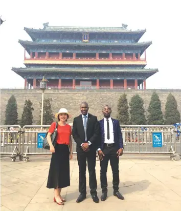  ??  ?? Shanel Liu poses for a photo with Brian (middle) and Evans at the Chinese Ancient Palace in Beijing recently