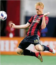  ?? CURTIS COMPTON / CCOMPTON@AJC.COM ?? Atlanta United midfielder Jeff Larentowic­z has shown he’s a no-nonsense type who shuns social media and never wears the championsh­ip ring won with Colorado, if even to inspire his teammates.