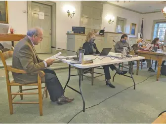  ?? BY LUKE CHRISTOPHE­R ?? Supervisor Ron Frazier reads from a written letter to fellow supervisor­s: “Members of this Board attacked their colleague [which] encouraged other people to pile on.”