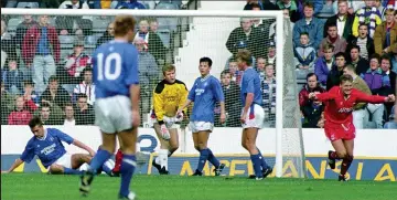  ??  ?? Decades of disappoint­ment: Brian Grant scores in Aberdeen’s last victory at Ibrox