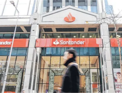  ?? FOTO: AGENCIAUNO ?? Santander tiene el 25% de Transbank.