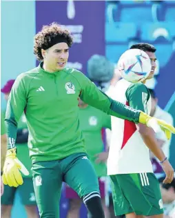  ?? ?? Guillermo Ochoa juega su quinto Mundial con 37 años