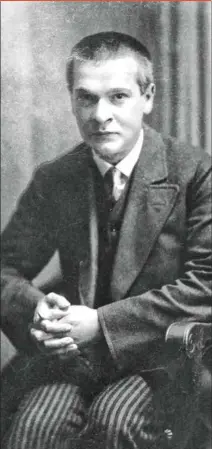  ??  ?? GEORG TRAKL (1887-1914). El poeta austriaco, protagonis­ta de la novela, se suicidó con una sobredosis de cocaína.