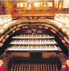  ?? VANCOUVER CIVIC THEATRES ?? The Mighty Wurlitzer organ in the Orpheum Theatre, which was there for opening night in 1927, was used for vaudeville performanc­es and musical accompanim­ent during silent films.