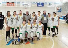  ??  ?? InTEGRanTE­S DEl equipo de baquetbol femenil