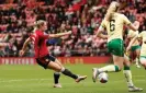  ?? Photograph: Jason Cairnduff/Action Images/Reuters ?? Lisa Naalsund scores Manchester United’s opening goal against Bristol City.