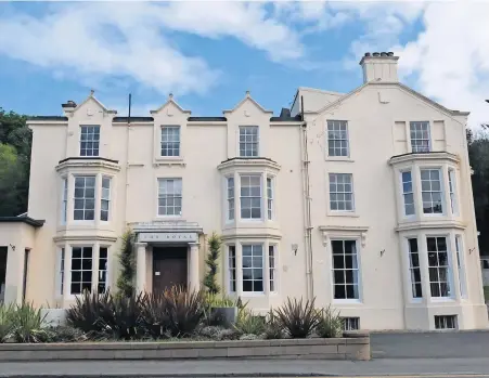  ?? ?? Hotel Plans to turn the Royal Hotel, Bridge of Allan hotel, into school boarding accommodat­ion have been approved