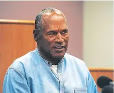  ?? AFP ?? MEDIÁTICO. El exdeportis­ta O.J. Simpson recibió ayer el beneficio de la libertad condiciona­l.