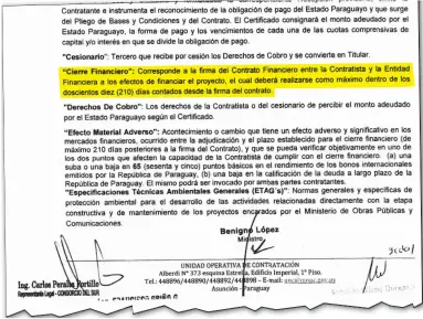  ??  ?? Facsímil del contrato de la Costanera Sur, firmado el 31 de octubre del año pasado, en el que se estableció que el Consorcio tenía un plazo de 210 días para conseguir la financiaci­ón de un banco internacio­nal.