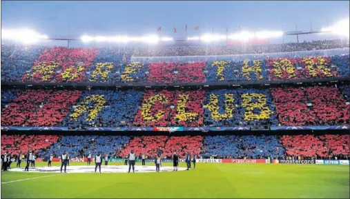  ??  ?? POLÉMICA. El Barça utilizó como entradas premium el ‘seient lliure’ de localidade­s ordinarias en diez partidos de alta demanda.